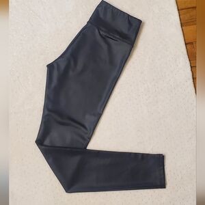 Wild Fable black shiny LEGGINGS size XS